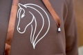 damska-bluza-jeździecka-z-kapturem-do-jazdy-konnej-RIDE-WITH-HEART-CHOCOLATE-design-by-dalia.jpg