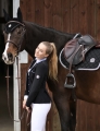 frak startowy,ujeżdzeniowy,skokowy
damski turniejowy,plastron,broszka z cyrkoni
elegancki, show Jacket,plastron, broszka z cyrkoni
damski na zawody konne,jeździeckie
