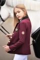 Frak turniejowy, startowy pokazowy show, złote guziki 
Klasyczny wygląd ,eleganckie wykończenia, materiał oddychający, szybko schnący, nie ogranicza ruchów, redukuje zagniecenia