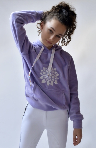 BLUZA TRENINGOWA POLAROWA CAMILE KIDS
bluza bardzo miła i ciepła , bluza na treningi , bluza na wyjazdy konne, bluza do stajni, bluza do innych aktywności stajennej