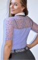 koszula, shirt, startowa, damska, turniejowa, elegancka, show
zawody, konne, jeździeckie, lavenda ,koronka
Bluzka ze białą stójką ozdobną, cyrkonie, łezka, siateczka