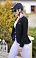 turniejowy,plastron,broszka z cyrkoni
elegancki, show Jacket,plastron, broszka z cyrkoni
damski na zawody konne,jeździeckie 
z ozdobnym wykończeniem ,kołnierz,wypustki 
cyrkonie jak swarovski,koronka elastyczna
