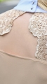 koszula, shirt, startowa, damska, turniejowa, elegancka, show
zawody, konne, jeździeckie, grey, szara, gipiura ,koronka
Bluzka ze białą stójką ozdobną,perły ,aplikacja,