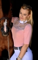 koszula, shirt, startowa, damska, turniejowa, elegancka, show
zawody, konne, jeździeckie, grey, szara, gipiura ,koronka
Bluzka ze białą stójką ozdobną,perły ,aplikacja,