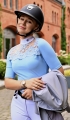 koszula, shirt, startowa, damska, turniejowa, elegancka, show
zawody, konne, jeździeckie, grey, szara, gipiura ,koronka
Bluzka ze białą stójką ozdobną,perły ,aplikacja,cyrkonie,