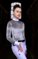 koszula-damska-jezdziecka-na-zawody-turniejowa-startowa-design-by-dalia-szara-z-krysztalkami-sari-zawody-jezdzieckie-komfortowa-odzież-jeździecka.jpeg